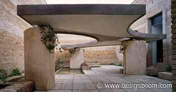 from carlo scarpa to tadao ando, new map surveys venice's modern architectural landscape - Designboom