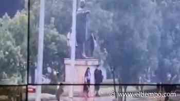Toma de Bogotá: intentaron tumbar estatua de Cristobal Colón - El Tiempo