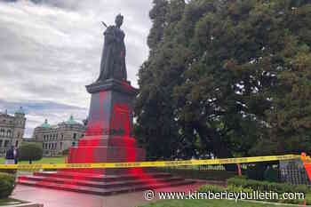 Queen Victoria statue at BC legislature vandalized Friday – Kimberley Daily Bulletin - Kimberley Bulletin