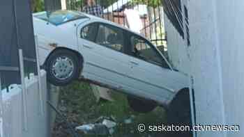 Car crashes into side of a Saskatoon apartment building - CTV Toronto