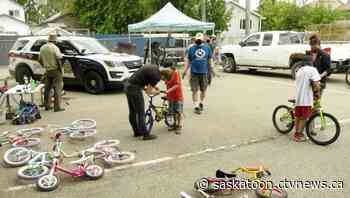 Saskatoon Police host 'Bike Day' to help repair bikes and provide safety tips - CTV News Saskatoon