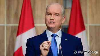 O'Toole says it was 'inappropriate' for Forces leadership to golf with Vance