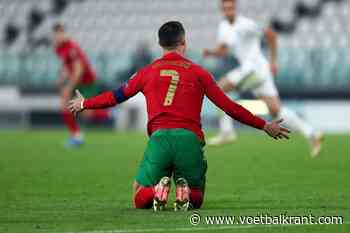 🎥 Geïrriteerde Cristiano Ronaldo zuigt alle aandacht naar zich toe op persbabbel door flesjes Coca-Cola weg te schuiven