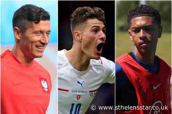 Sprinkler soaks Lewandowski and Schick celebrates – Monday's sporting social - St Helens Star