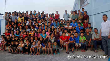 Man with 'world’s largest family,' 39 wives, dies in India