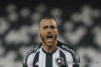 Destaque do Botafogo, Pedro Castro celebra gol ‘em casa’ e divide méritos com profissionais do clube - LANCE!