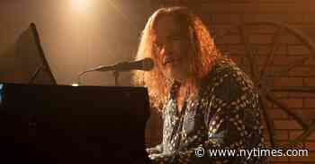 ‘The Space Between’ Review: Kelsey Grammer Rocks