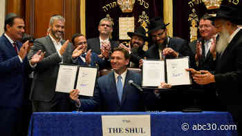 Florida governor signs bill requiring moment for school prayer, meditation