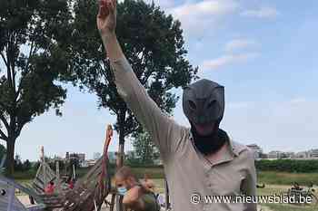 ‘Un oeuf = un oeuf’, ludiek protest tegen PFOS-vervuiling op Linkeroever