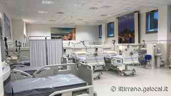 Coronavirus a Prato, crollano i ricoveri: dimezzati i posti letto all'ospedale - Il Tirreno