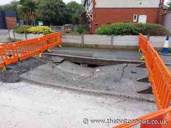 Sinkhole emerges on Farnworth road during resurfacing works - The Bolton News