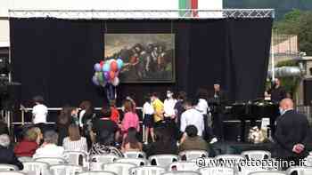 Musica e colori alla Dmd di Solofra, successo per la serata evento - Ottopagine
