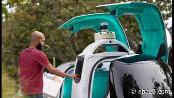 Self-driving robots booting up to deliver FedEx packages in Houston - KTRK-TV