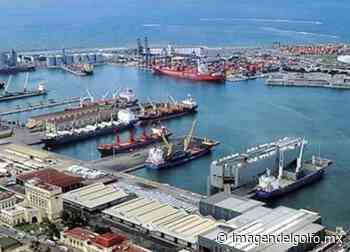 Por decreto presidencial, puertos de Tuxpan y Veracruz a manos de la Marina - Imagen del Golfo