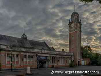 Sutton Coldfield Town Hall reveals pantomime plans - expressandstar.com