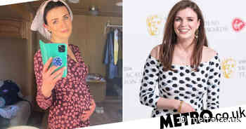 Aisling Bea proudly shows off food baby bump and won't give up bread - Metro.co.uk