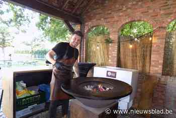 Kok Sieben serveert gerechten van vuurschaal in Bar Bruur