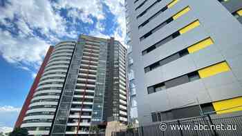 Buyers blocked from moving into Sydney apartment tower after 'extensive signs of cracking' found