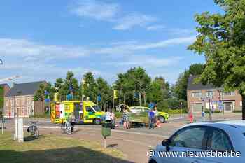 77-jarige fietser gewond na val op rotonde in Zonhoven