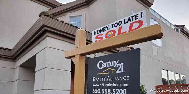 'Cash is king': Buyers who can liquidate high-yield assets are boxing first-time homeowners out of the hectic real estate market, real estate agents say