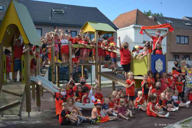 De Zonnebloem kleurt rood