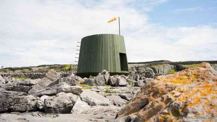 Jordan Ralph perches off-grid artist's retreat on the coast of Inis Oírr island