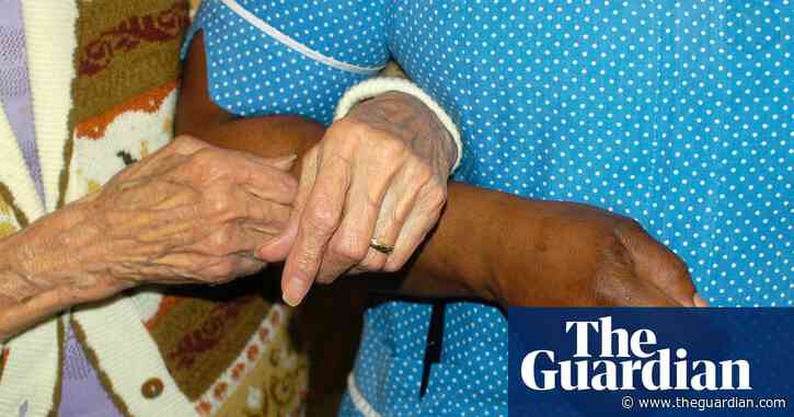 Mandatory Covid jabs for care workers in England unworkable, warn bosses
