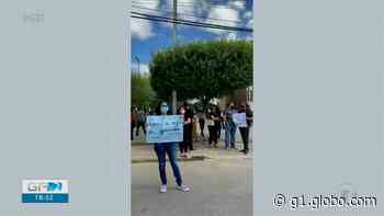 Servidores públicos do TJPE realizam manifestação em frente ao Fórum de Petrolina - G1