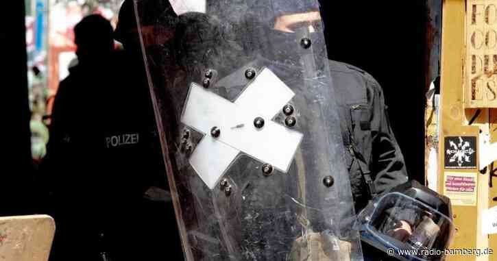 Brandschutzprüfung: Polizei bricht in «Rigaer 94» Türen auf