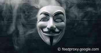 “Face of Anonymous” suspect deported from Mexico to face US hacking charges