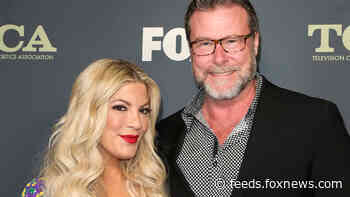 Tori Spelling says she and Dean McDermott don’t share a bed amid rumored marital strife