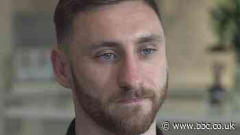 Louis Moult: Burton Albion sign striker following his release by Preston