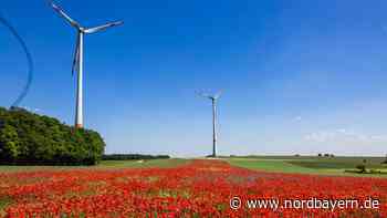 Blumenmeer in Franken: Mohnfeld erblüht auf über hundert Metern - Nordbayern.de