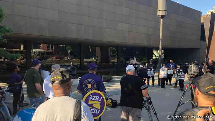 Union Members Rally Outside Carnegie Museum In Oakland, Demand Pay Raise