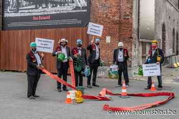Aalsterse Draeckenieren richten brandwacht op ter bescherming van Ros Beiaard tijdens schietoefening