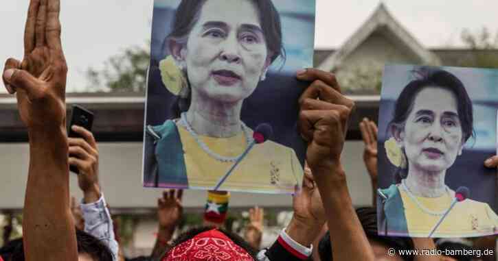 «Blumenstreik» zu Aung San Suu Kyis Geburtstag in Myanmar