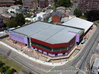 Solar panels on roof of new Dudley leisure centre will save thousands - expressandstar.com