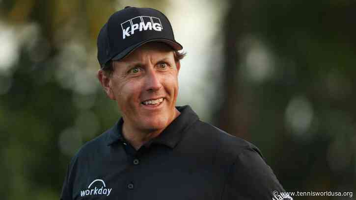 Phil Mickelson: "Now I'm short and crooked"