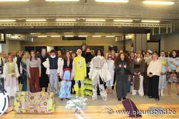 Modestudenten Ursulinen tonen creaties tijdens modeshows