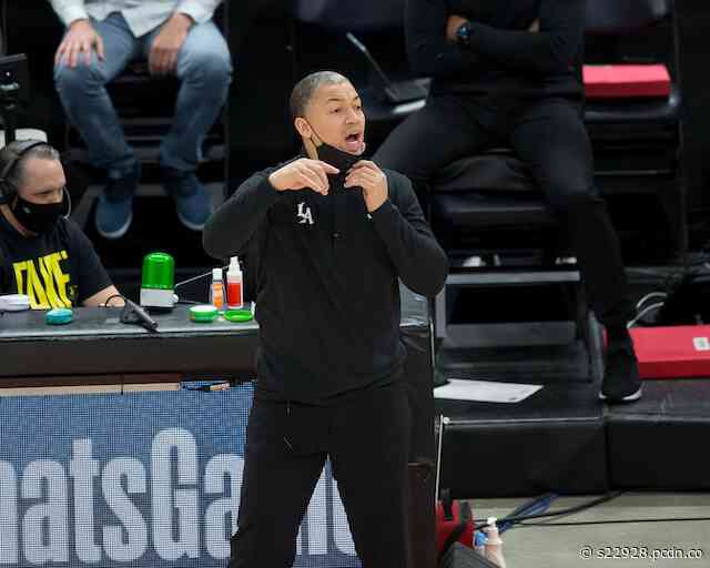 Tyronn Lue: Lakers Fans Should Root For Clippers This Postseason