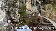 Modena. Rifugio per senzatetto fuori dal Policlinico con materassi, cartoni e anche posate - La Gazzetta di Modena