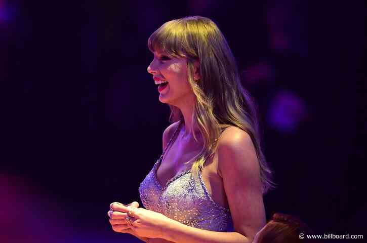 Is ‘All Too Well’ the 10-Minute Song on Taylor Swift’s Re-Recorded ‘Red’?