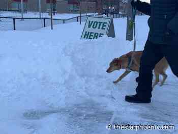Report suggests moving Saskatoon civic elections to avoid winter weather - Saskatoon StarPhoenix