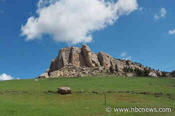 Woman dies after falling 200 feet from Wyoming mountain cliff