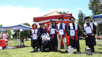 Program helps formerly incarcerated people graduate college