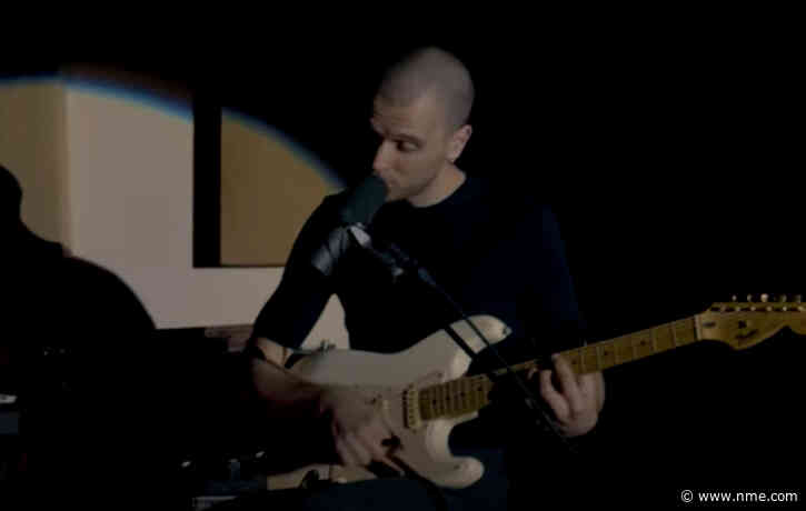Watch JMSN perform stripped-back version of new single ‘Rolling Stone’