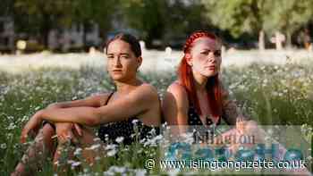 Hackney photographer captures lockdown life in London parks - Islington Gazette