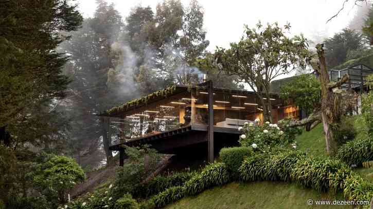 Rama Estudio creates elevated addition for Casa Mirador in Ecuador
