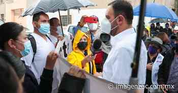 Atiende Alejandro Tello a manifestantes - Imagen de Zacatecas, el periódico de los zacatecanos