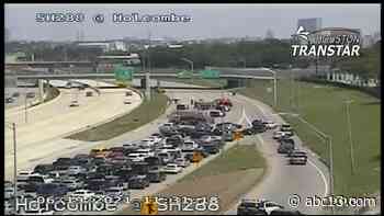 Houston traffic: At least 1 dead in Highway 288 crash near Holcombe - KTRK-TV